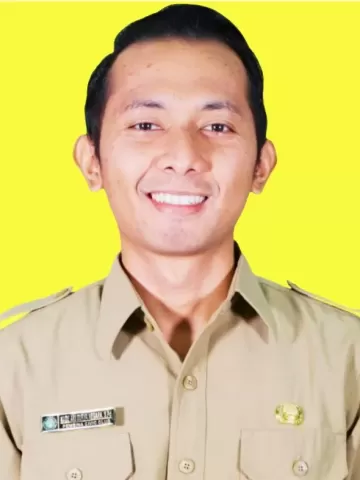 Kade Ari Surya Negara ,S.Pd